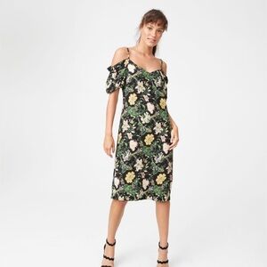 CLUB MONACO - Gracella Dress. Black floral. Back zipper.